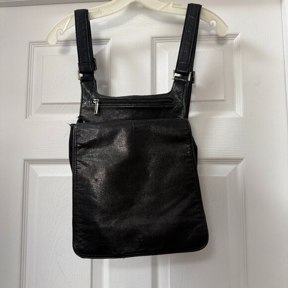 Frye small Black Leather backpack with silver hardware and multiple pockets HTF - Picture 1 of 16